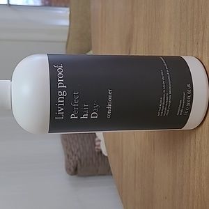 Living proof 32oz perfect hair day conditioner